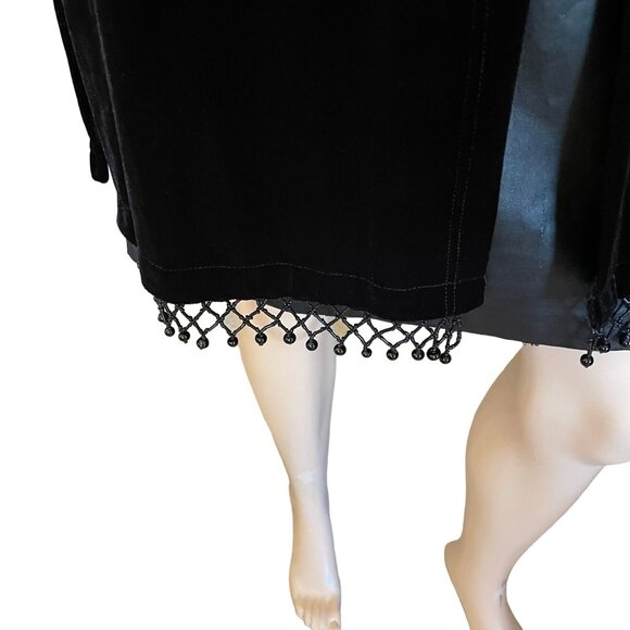 Glamorous Black Velvet Duster Cardigan Jacket With Single Button and Beaded Hem - Picture 4 of 9
